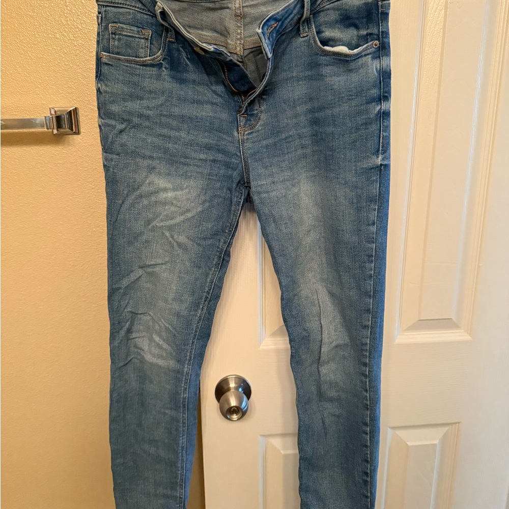 Old Navy Light Blue Skinny Jeans